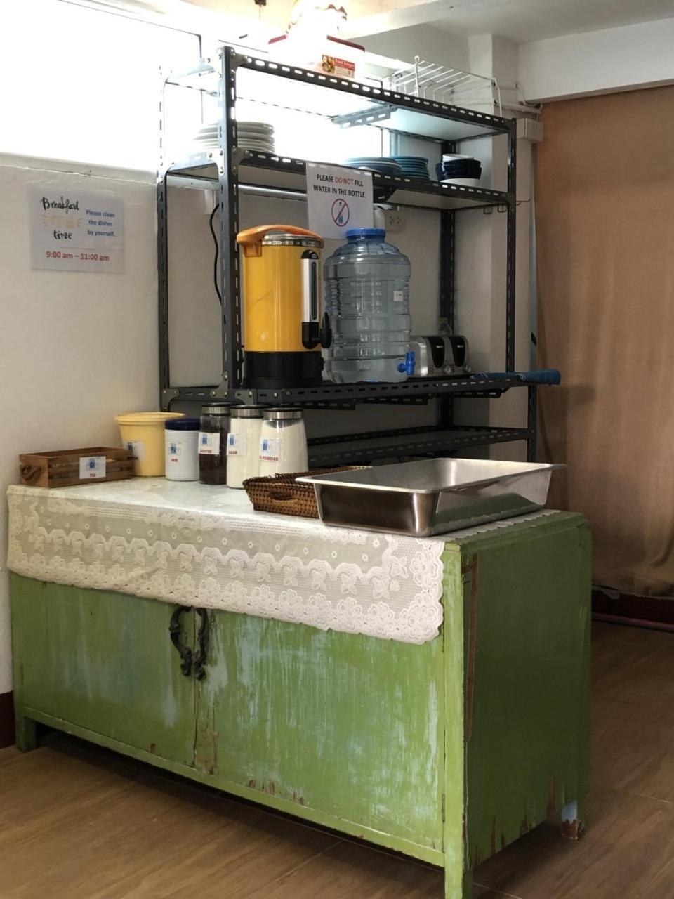Ploy Hostel Bangkok Eksteriør bilde