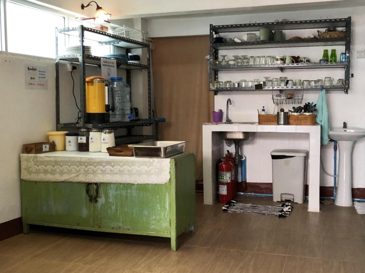 Ploy Hostel Bangkok Eksteriør bilde